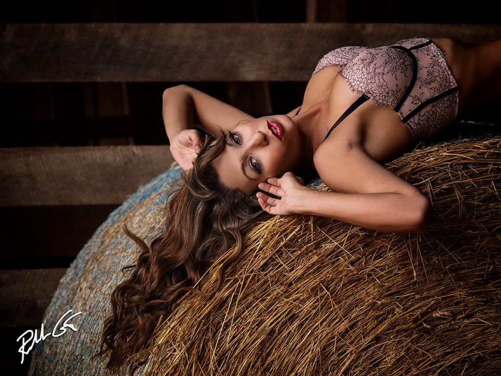 Top Tips for Boudoir Posing from Jen Rozenbaum | Rangefinder